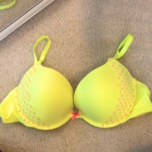 VS push up bra